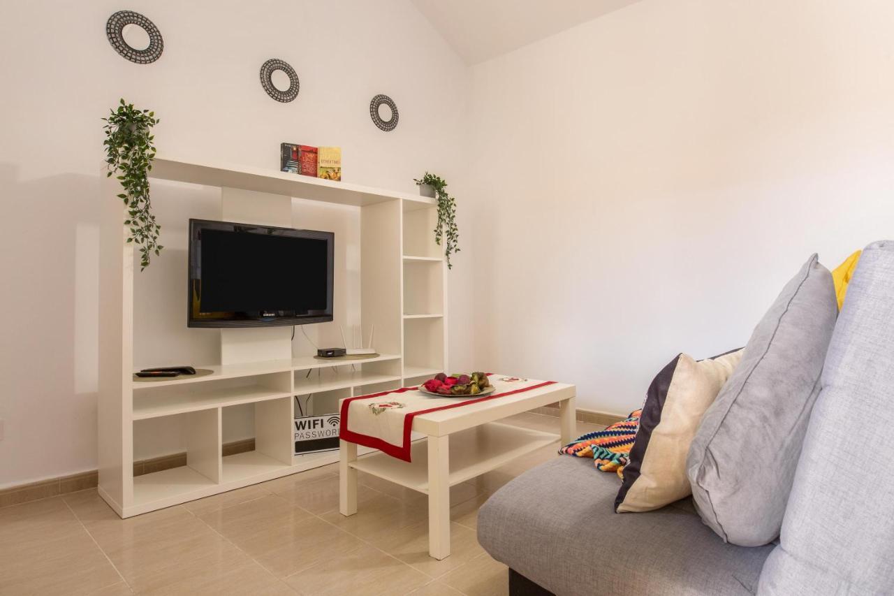 8145 - Bonito Bungalow Коста Калма Экстерьер фото